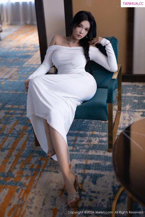 小娜比  [XiuRen]高清写真图 2024.09.05 No.9115 娜比 黑丝美腿第29张图片